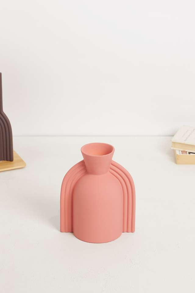 Gardenia-3D-Lines-Vase-Pink