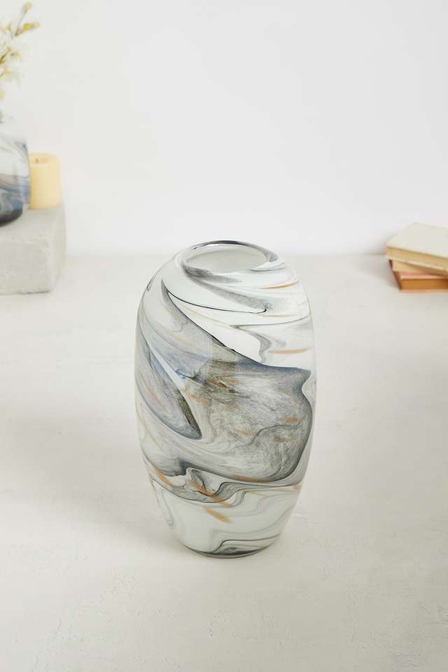 Modern-Handcrafted-Wave-Vase-White