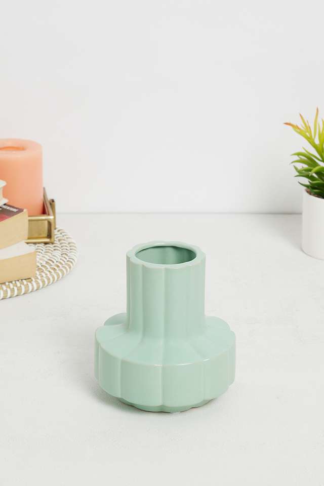 Pop-Art-Ensign-Vase-Green-S