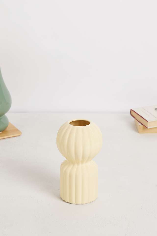 Pop-Art-Tulip-Vase-Yellow