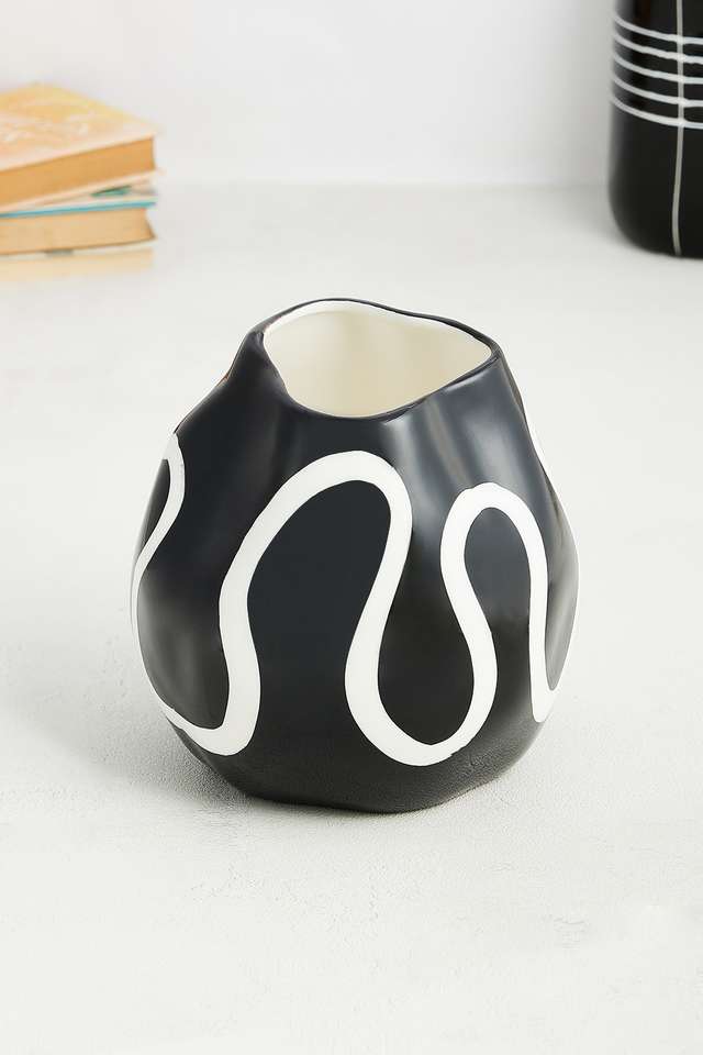 Modern-Ebony-Organic-Vase-&-Planter