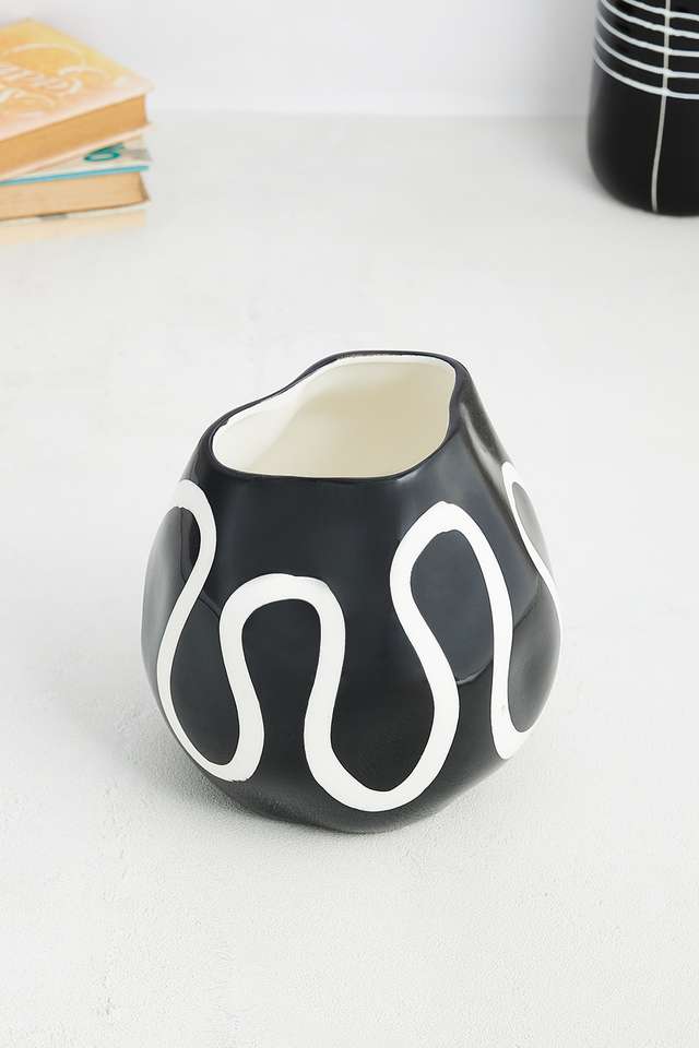 Modern-Ebony-Organic-Vase-&-Planter