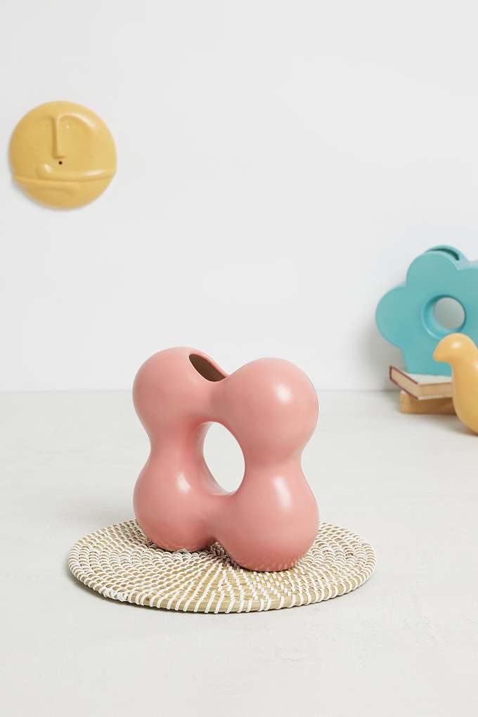 Pop-Art-Gardenia-Loop-Flower-Vase