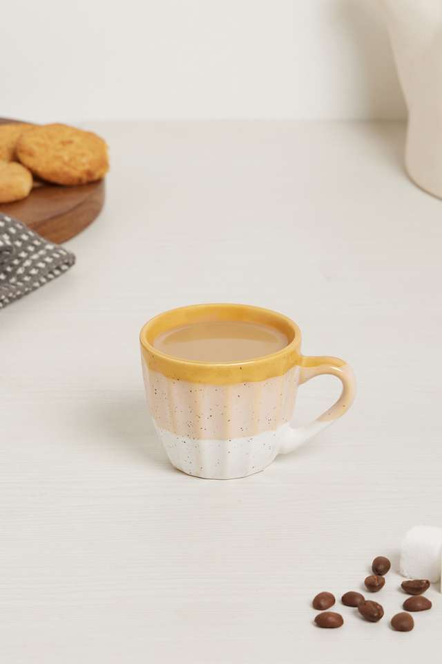 Popart-Treat-Yourself-Yellow-Expresso-Mug