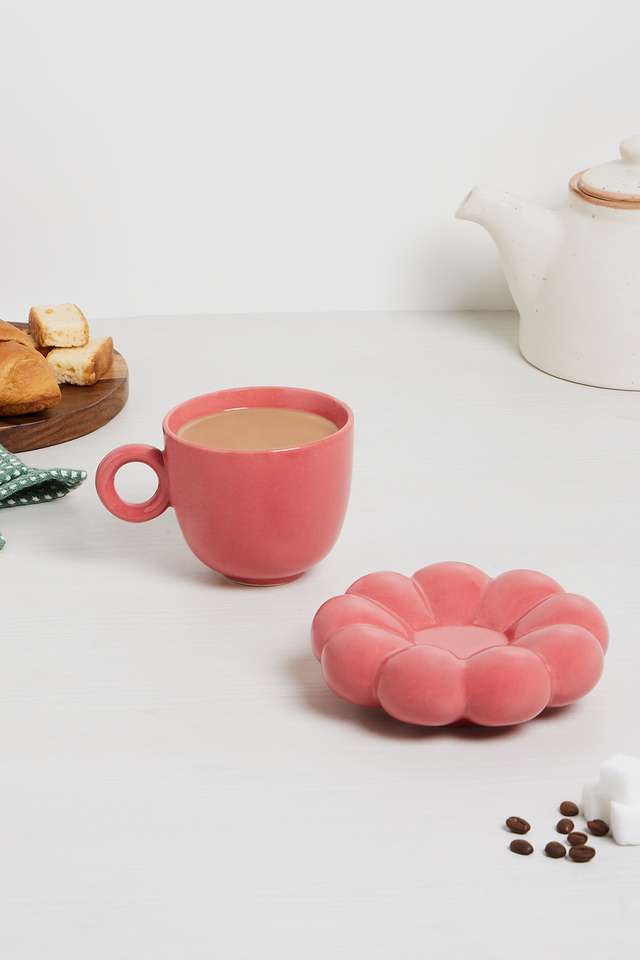 Gardenia-Bloom-Coral-Cup-&-Saucer