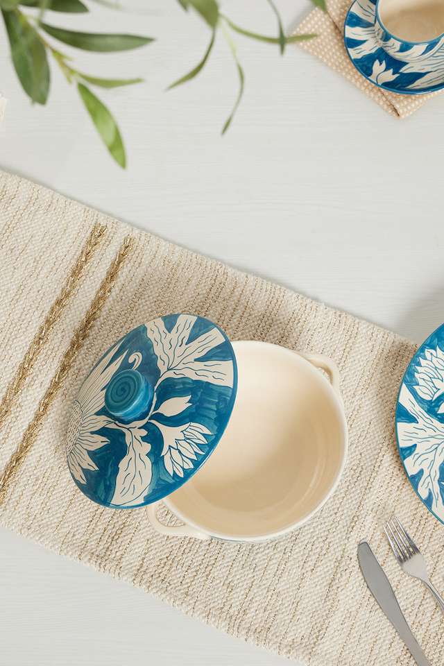 Gardenia-Mirasol-Serving-Bowlwlid-1-L