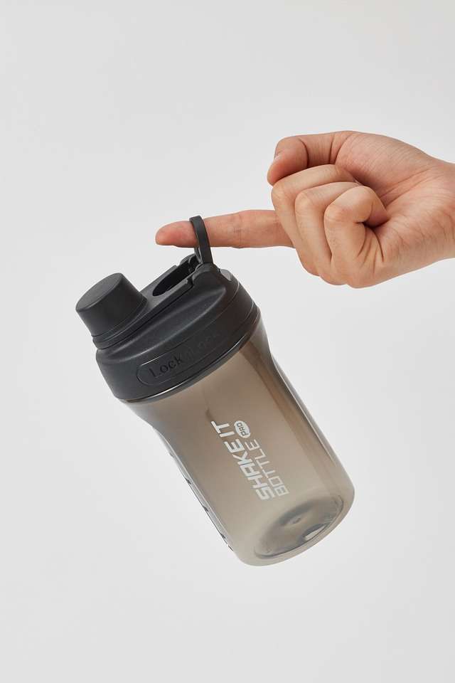 Hap943Blk-Shake-It-Water-Bottle-650-ml-Bl