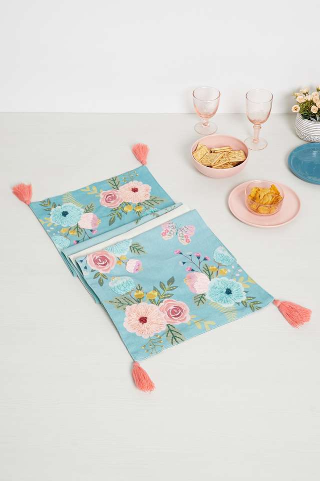 Gardenia-Floral-Runner