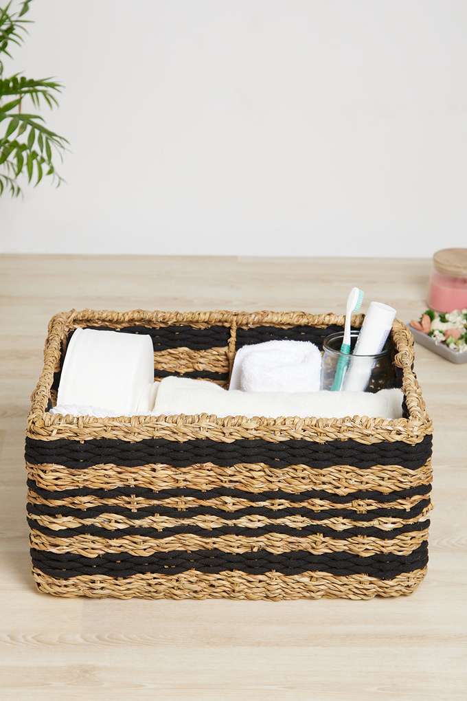 Artisanal-Seagrass-Basket-42-x-32-x-21-cm