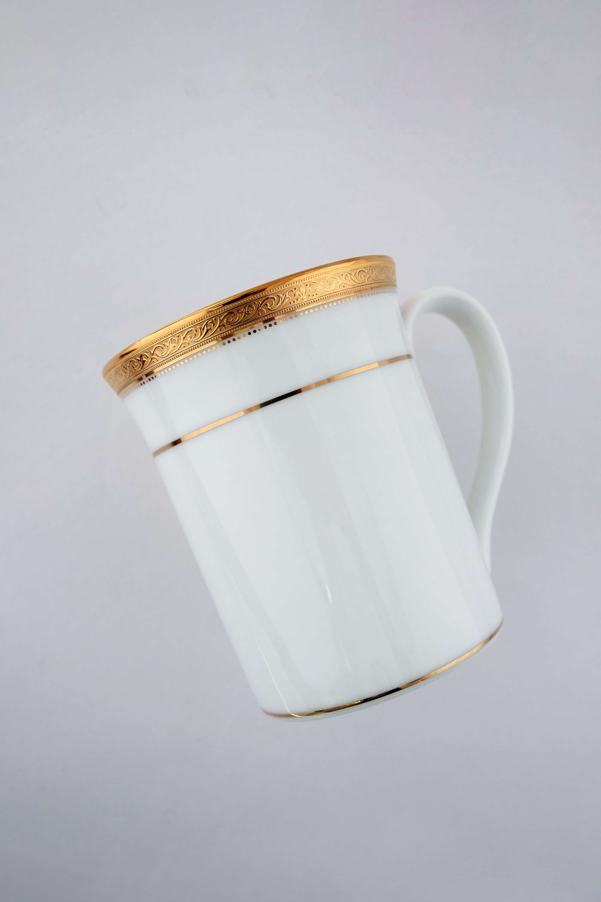 Majestic-White-Mug-White-Box