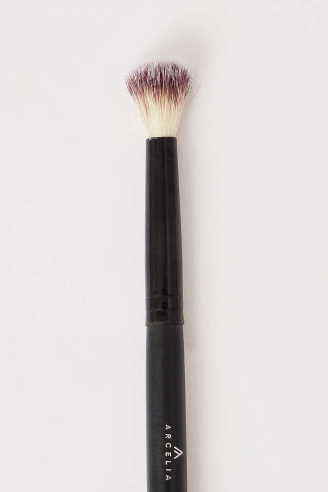Eyeshadow-Blending-Brush