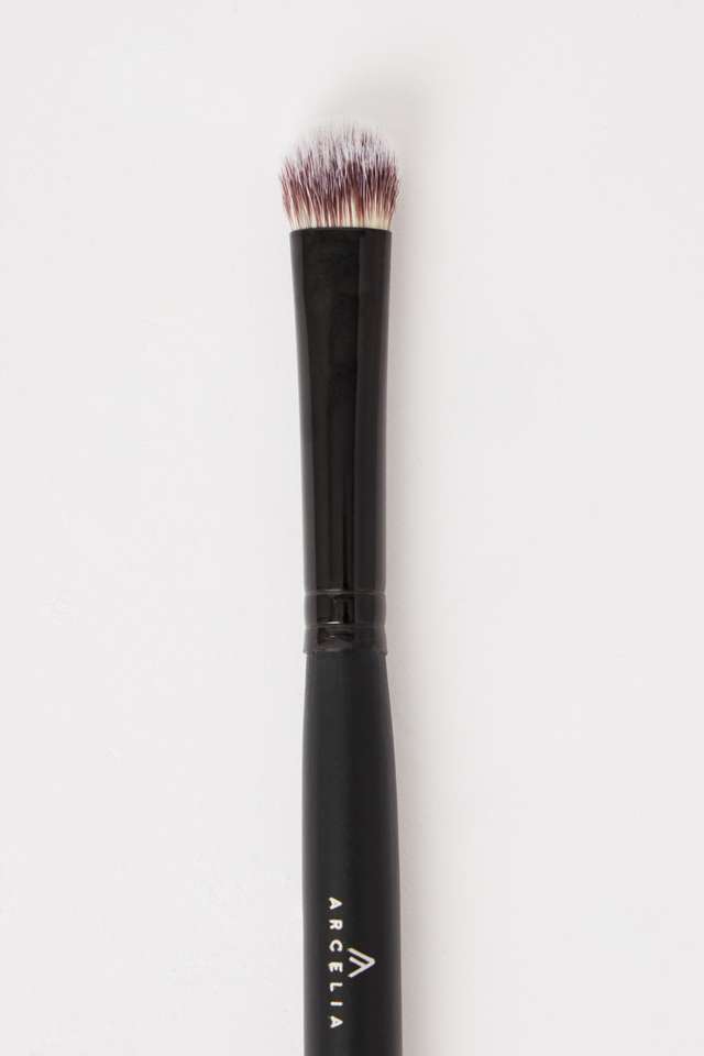 Pro-Eyeshadow-Applicator-Brush