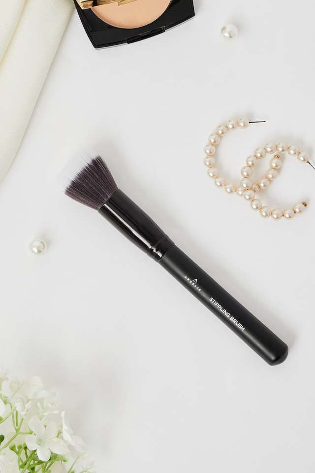 Perfection-Powder-Brush