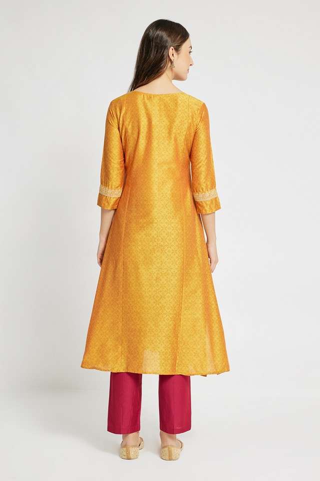 Embroidered-Cotton-Round-Neck-Women-Fusion-Wear-Kurta