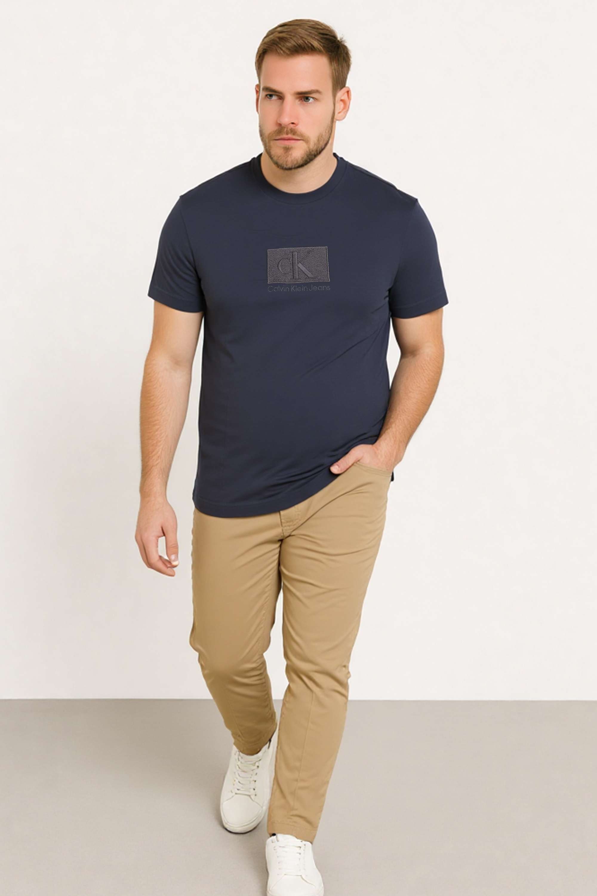 Solid-Cotton-Regular-Fit-Men-T-Shirt