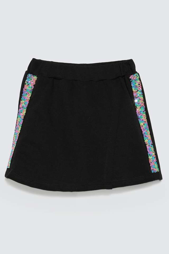 Solid-Blended-Fabric-Regular-Fit-Girls-Shorts