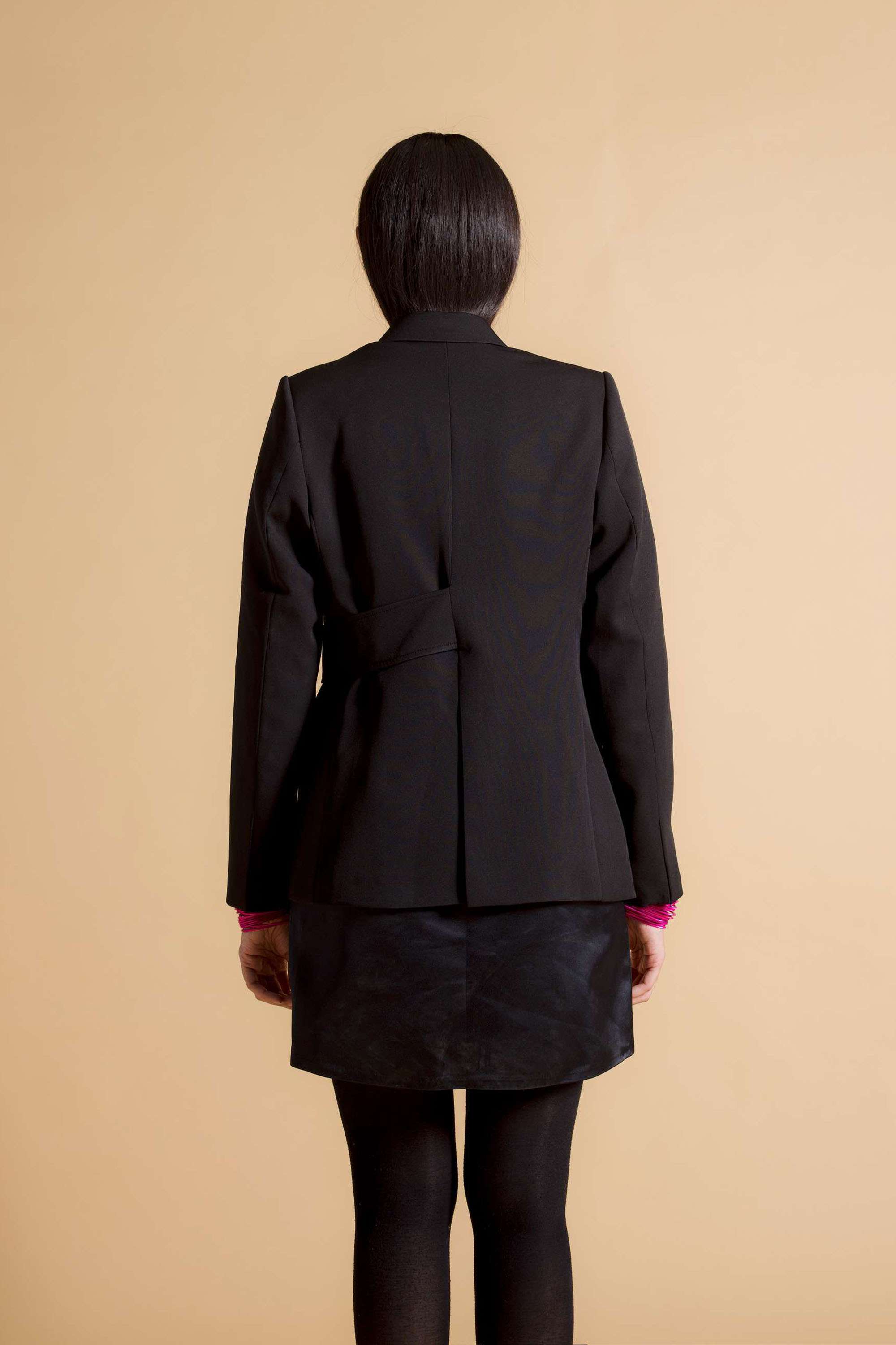 Solid-Blended-Fabric-Regular-Fit-Women-s-Blazer