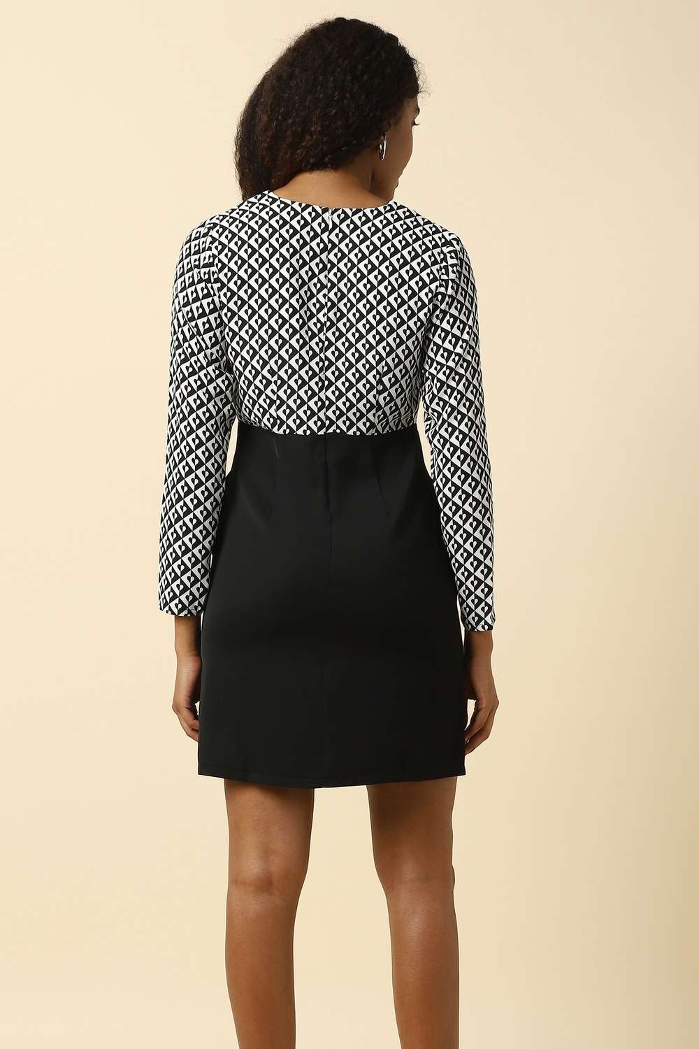 Printed-Polyester-V-Neck-Women-s-Mini-Dress