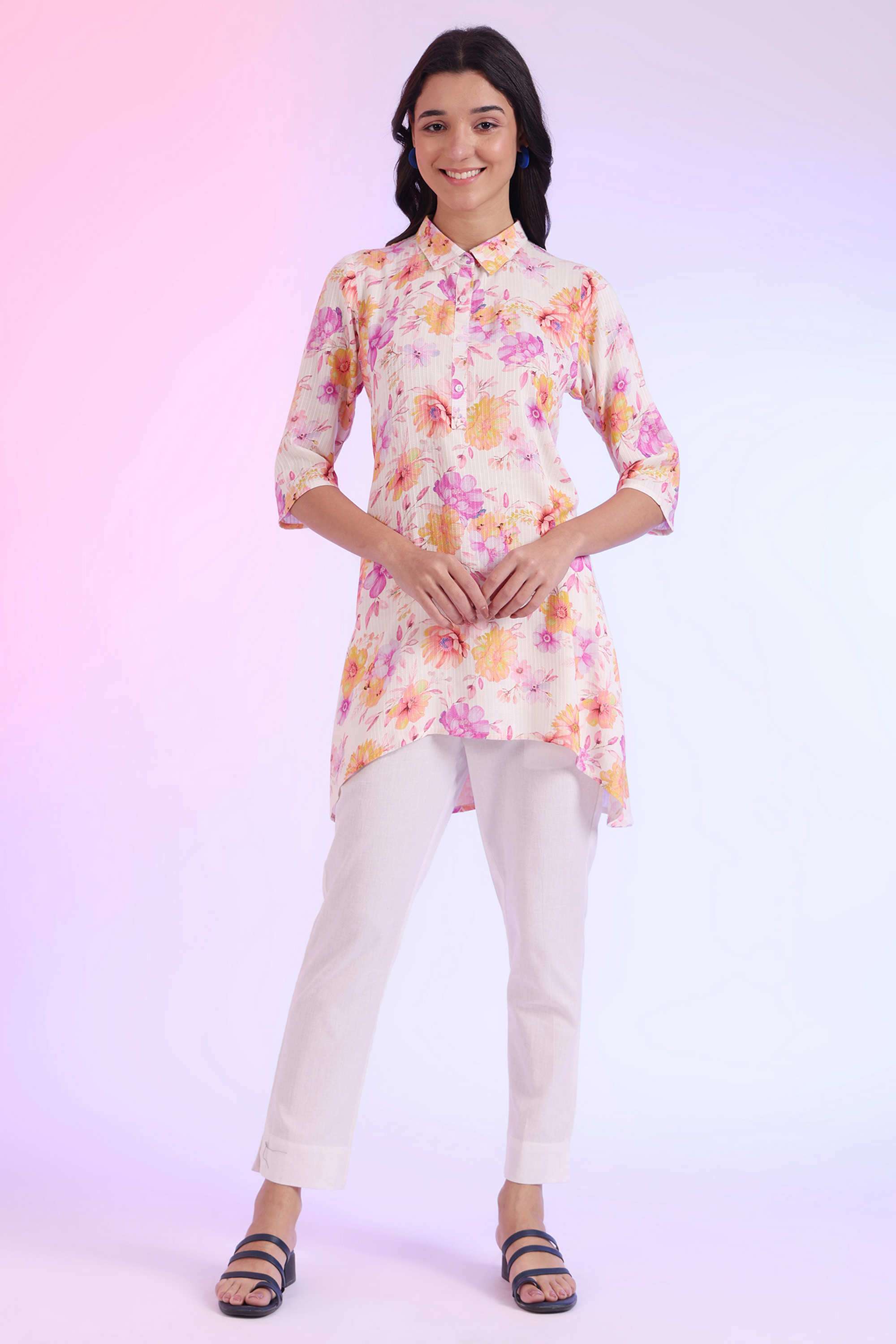 Floral-Viscose-Collared-Women-s-Fusion-Wear-Kurti