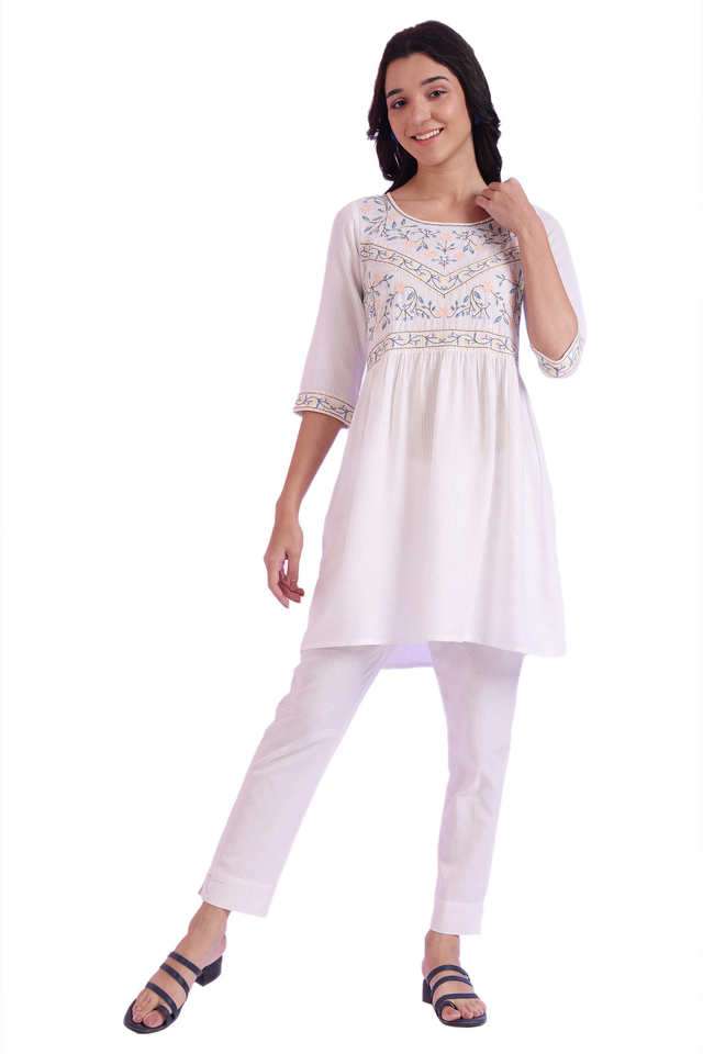Solid-Viscose-Round-Neck-Women-s-Casual-Wear-Kurti