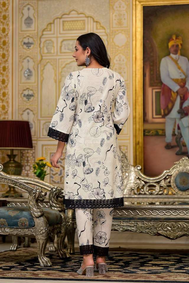 Sakshi-Printed-Cotton-Regular-Fit-Women-s-Kurta-Set