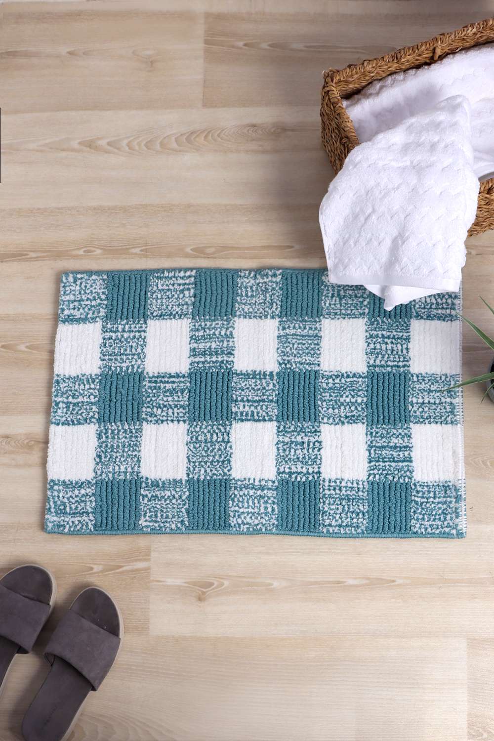 Noah-Checked-Aqua-Bathmat-40X60-Cm