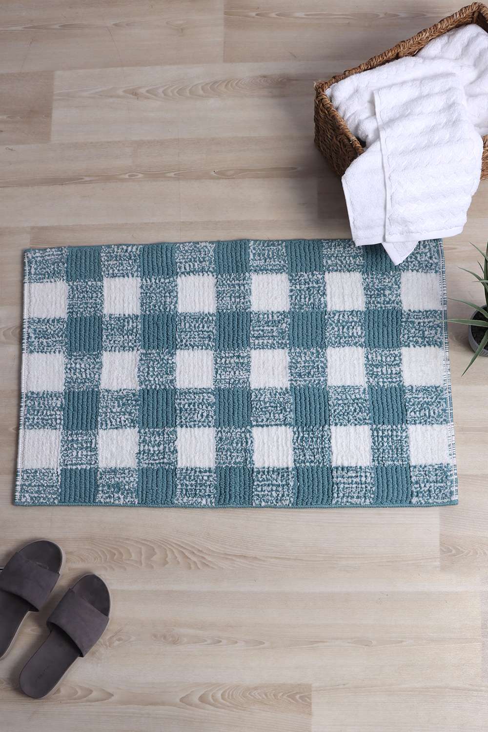 Noah-Checked-Aqua-Bathmat-50X80-Cm