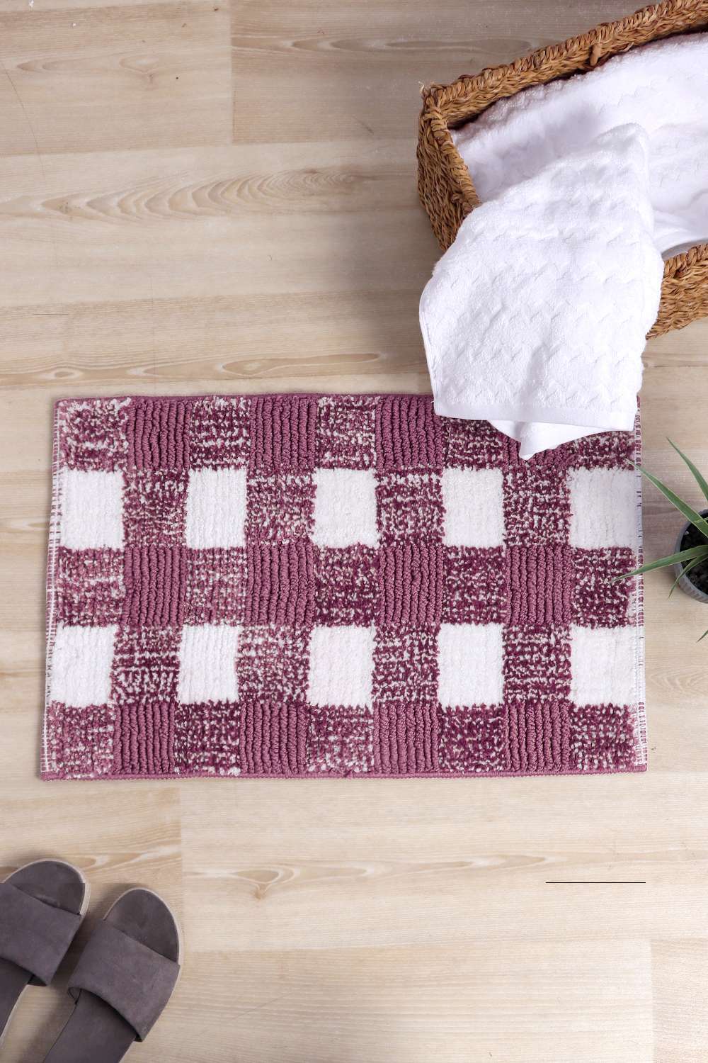Noah-Checked-Pink-Bathmat-50X80-Cm