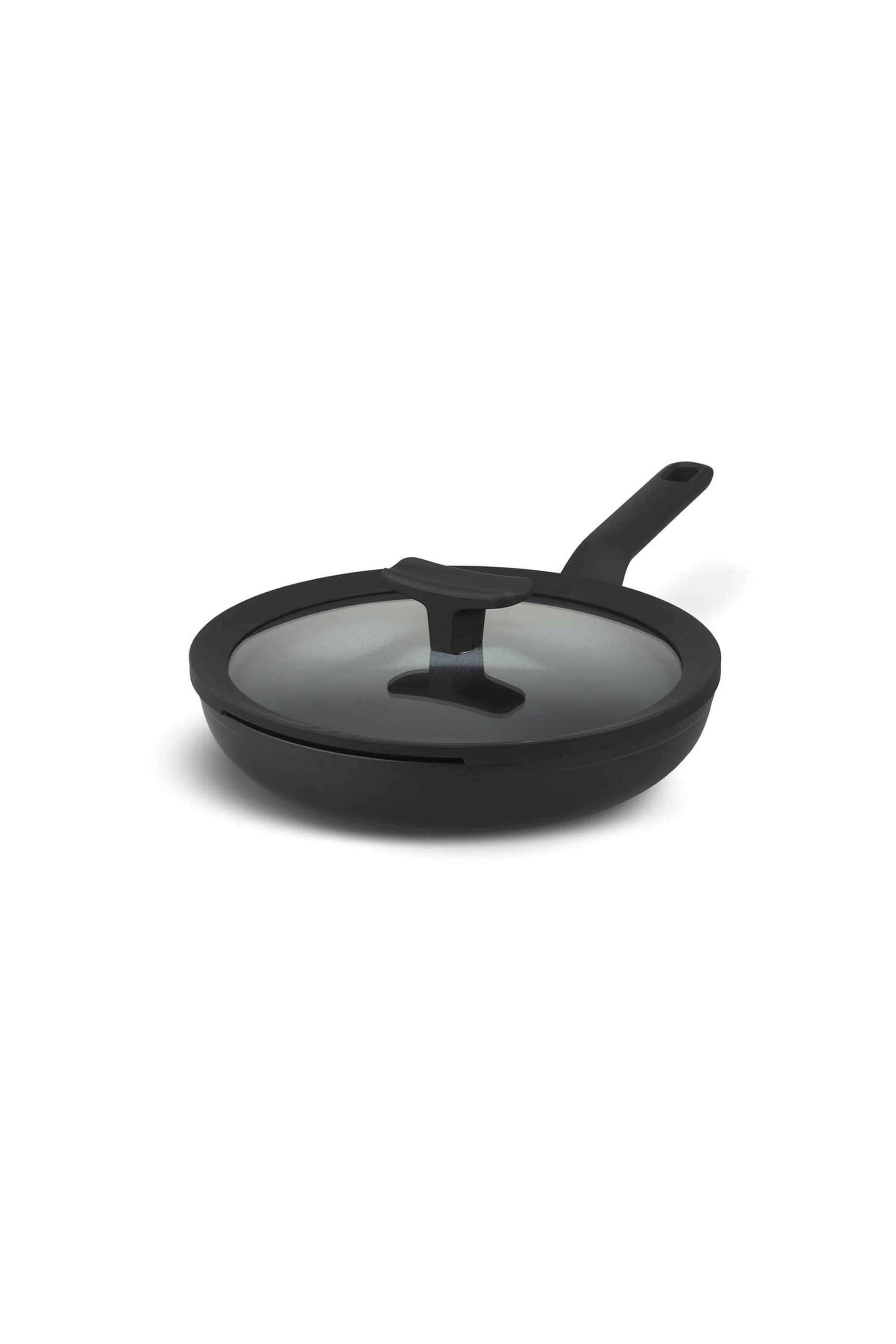 Covered-Frying-Pan-Balance-Black-20Cm-In