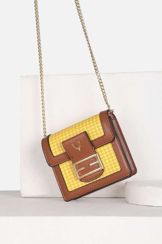 Buckle-Small-Utility-Goods-Polyurethane-WoMen-s-Casual-Wear-Wallet