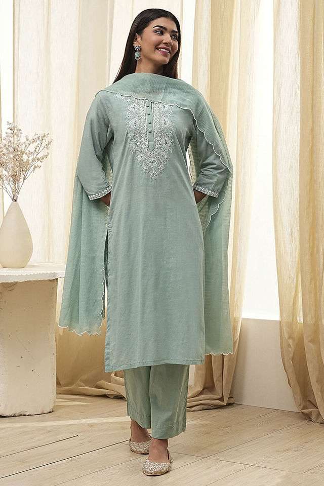 Embroidered-Blended-Fabric-Women-s-Kurta-Set