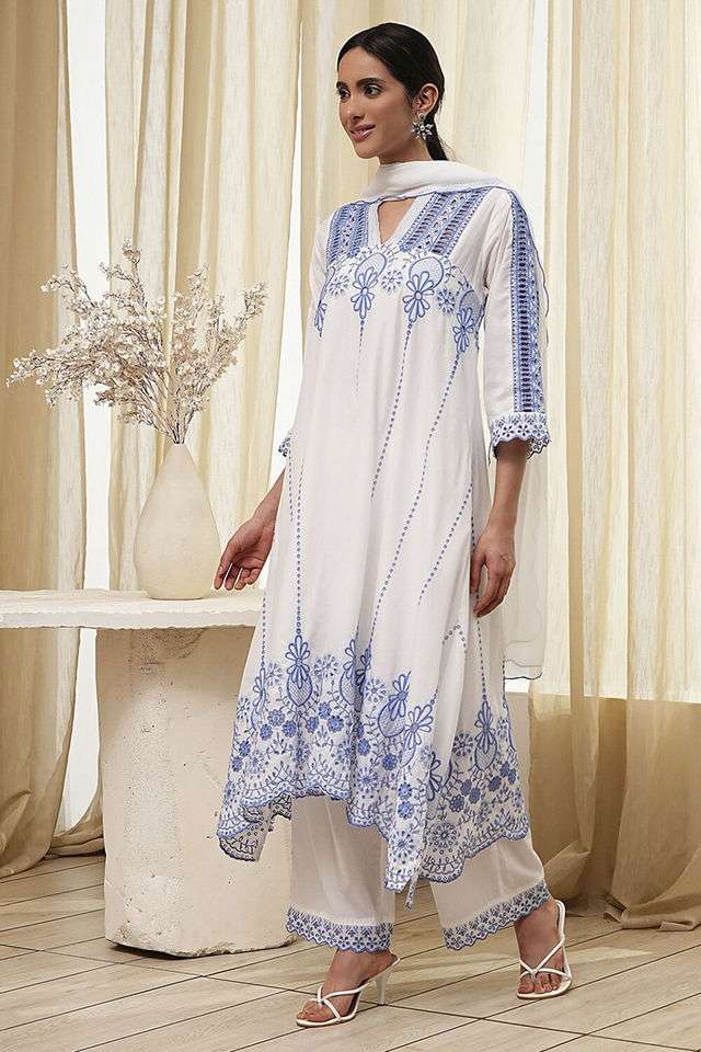 Embroidered-Blended-Fabric-Women-s-Kurta-Set