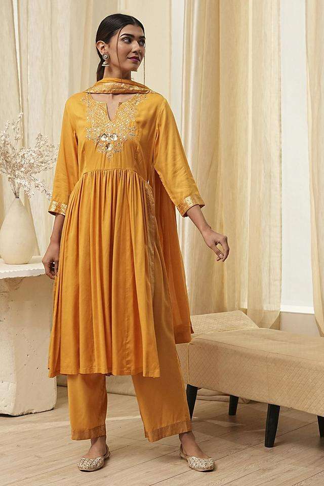 Embroidered-Rayon-Women-s-Kurta-Set