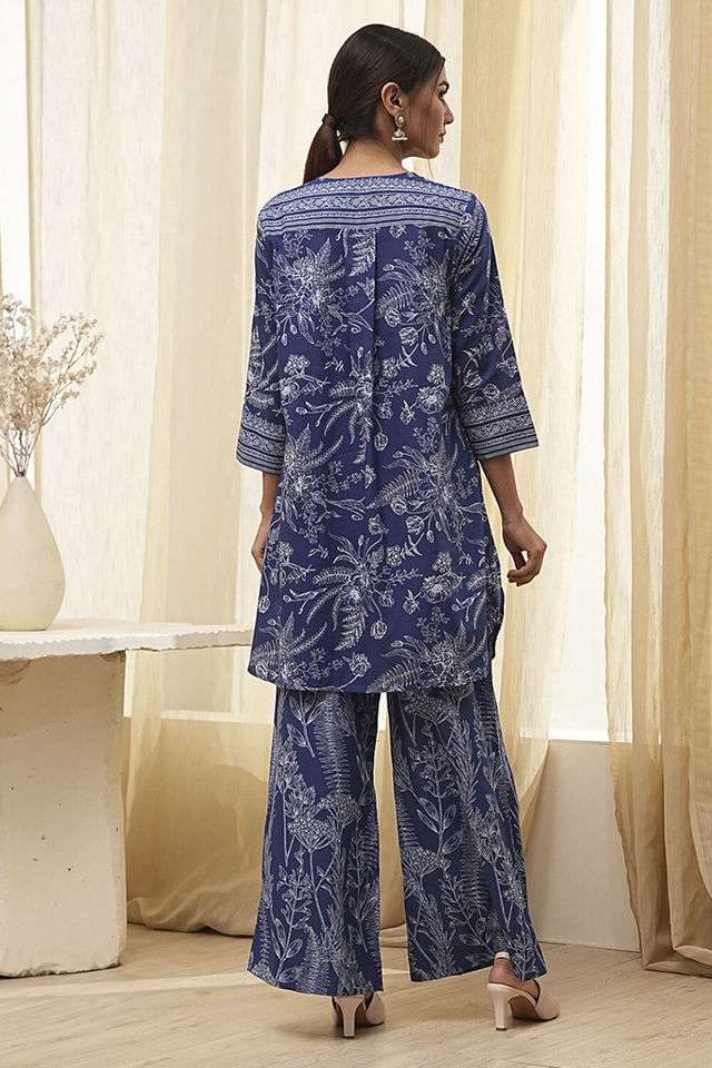 Printed-Chambray-Women-s-Kurta-Set
