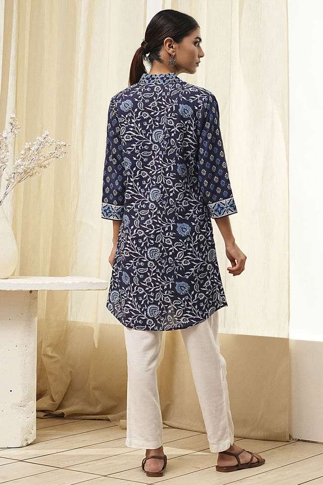 Printed-Blended-Fabric-V-Neck-Women-s-Casual-Wear-Kurta