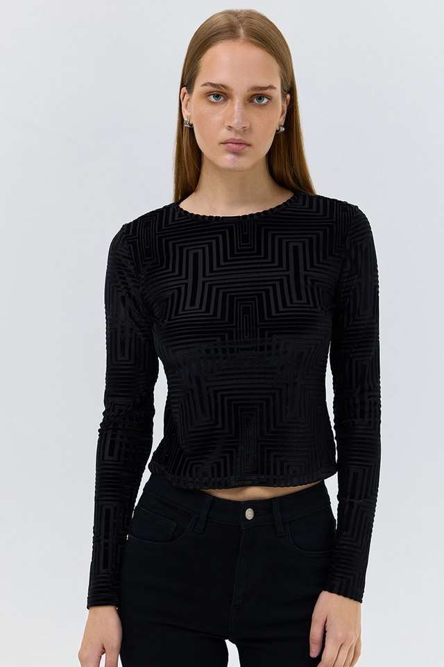 Solid-Polyester-Round-Neck-Women-s-Top