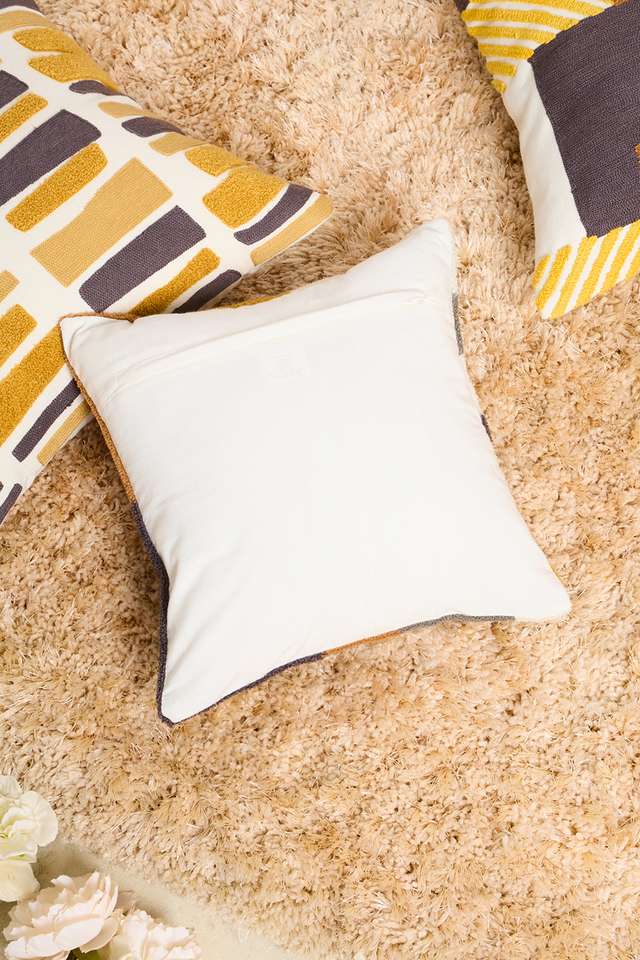 Maze-Abstract-Geo-Ochre-Cc-30x30-cm