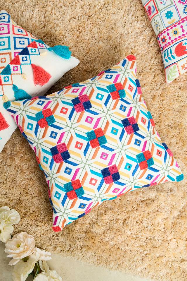 Rabari-Floral-Grid-Mlt-Cc-40X40-Cm