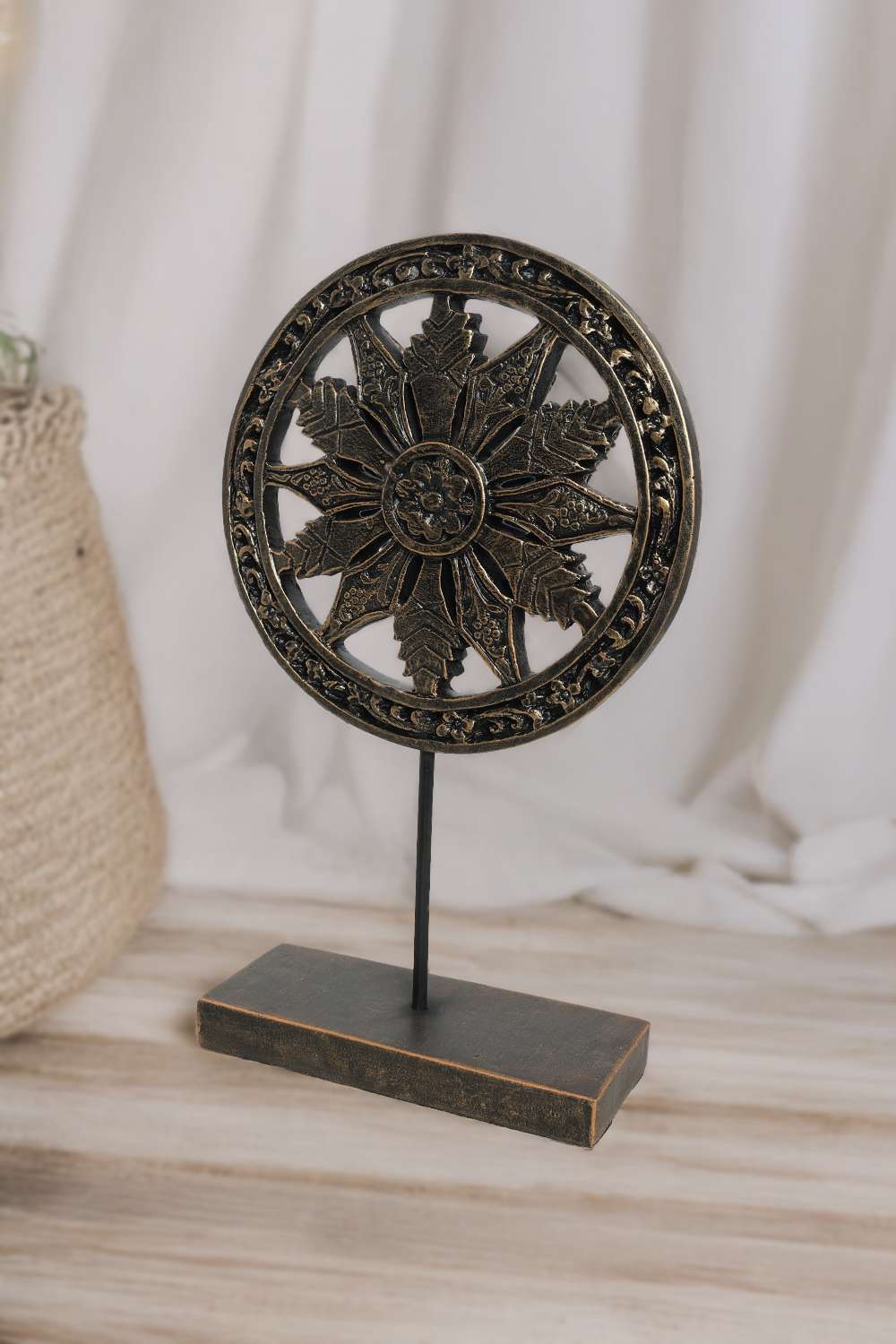 Global-Indian-Polyresin-Yoroka-Konark-Wheel-Objet