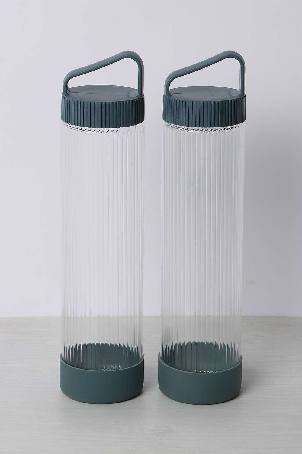 Essential-Borosilicate-Ribbed-Bottle750-Ml-Set-Of-2