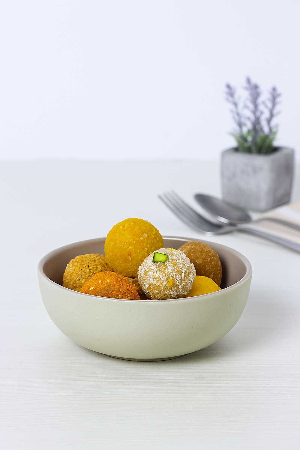 Homemade-Dual-Tone-Cereal-Bowl-Mint-16Cm