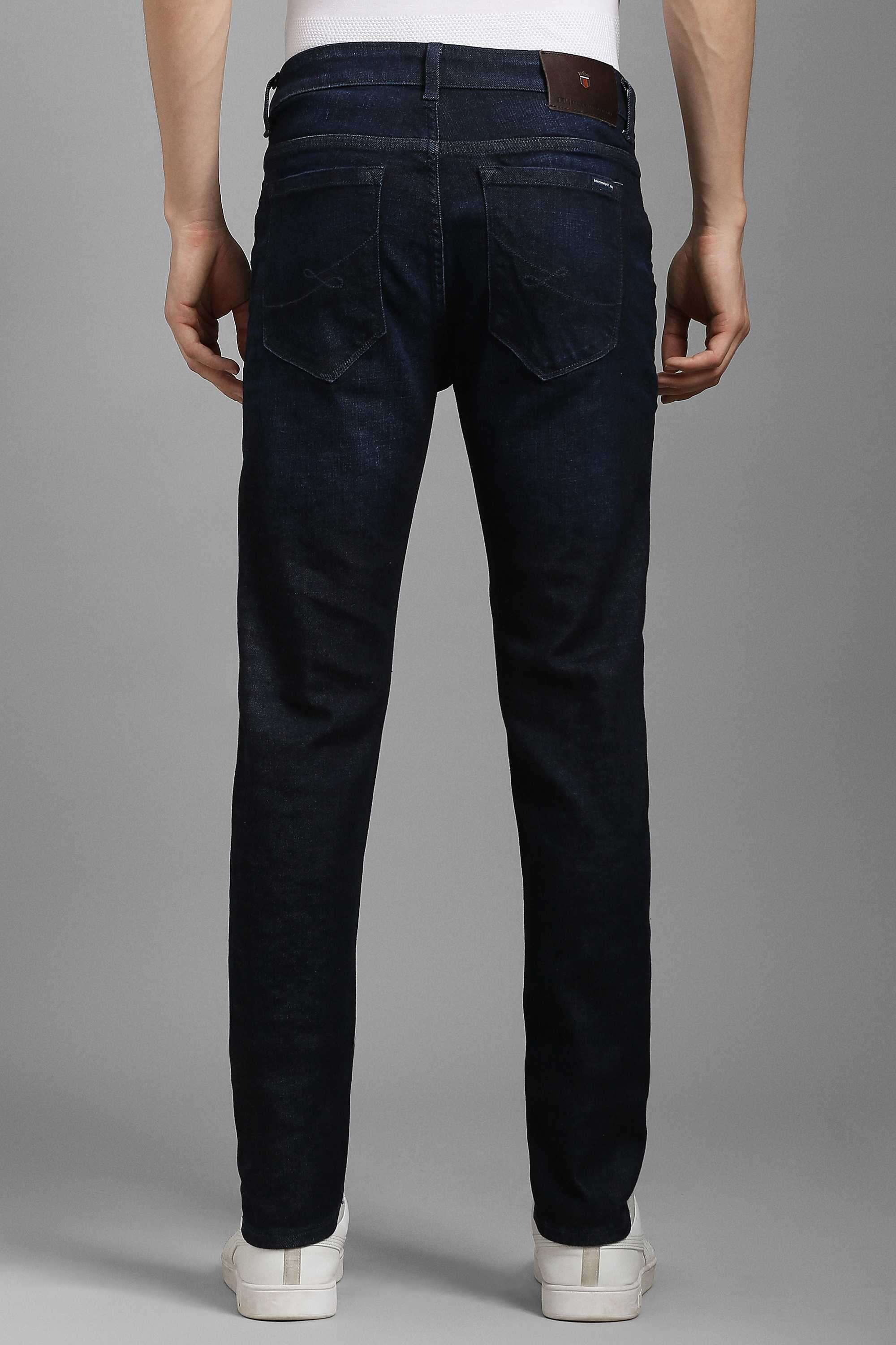 Light-Wash-Blended-Fabric-Tapered-Fit-Men-s-Jeans