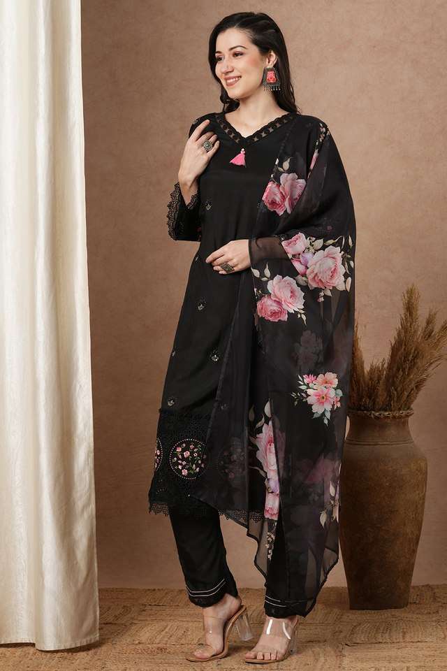 Floral-Silk-V-Neck-Women-Festive-Wear-Kurta-with-Pant-and-Dupatta