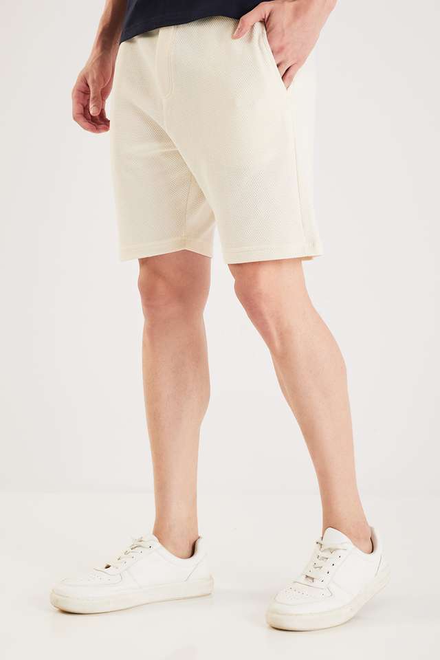 Solid-Blended-Fabric-Regular-Fit-Men-s-Shorts