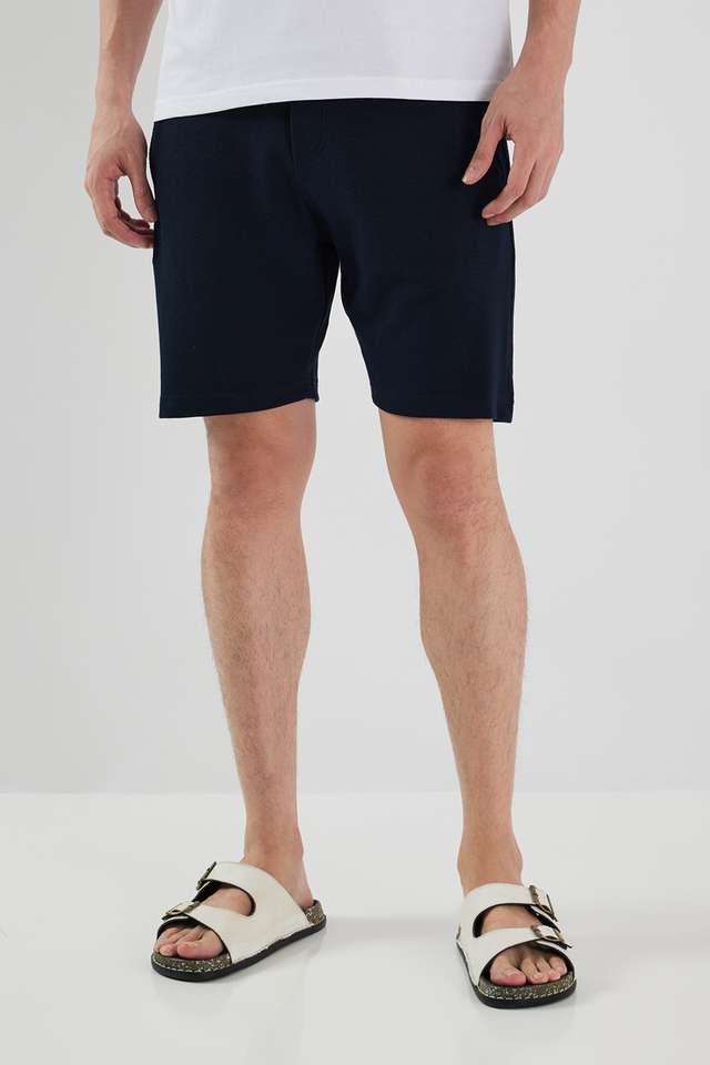 Solid-Blended-Fabric-Regular-Fit-Men-s-Shorts