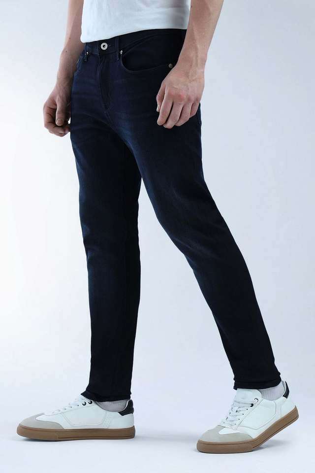 Light-Wash-Blended-Fabric-Tapered-Fit-Men-s-Jeans
