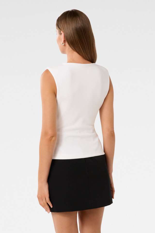 Solid-Polyester-Collared-Womens-Party-Wear-Top