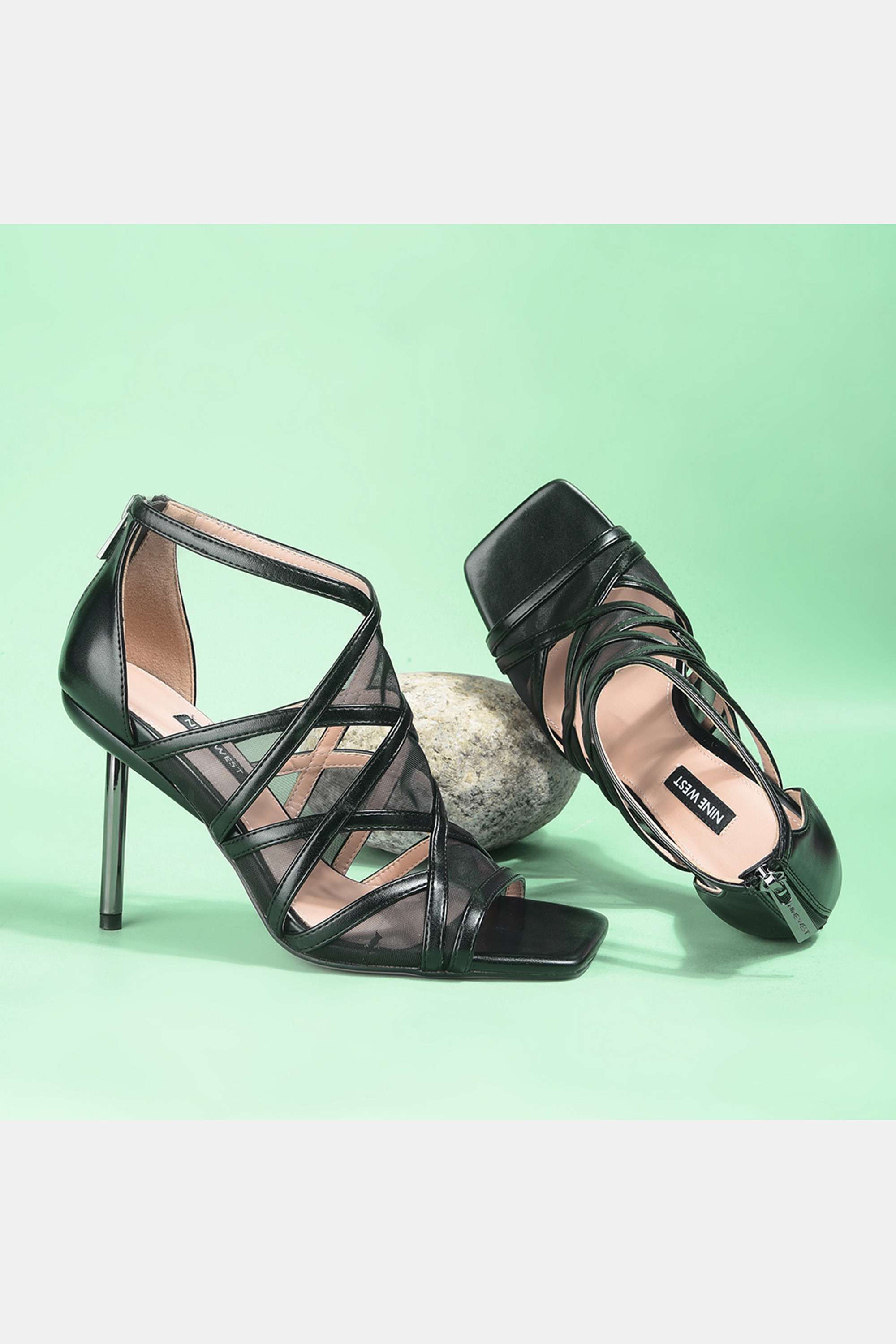 Lorna-4PR-Synthetic-Zipper-Women-s-Casual-Wear-Sandals