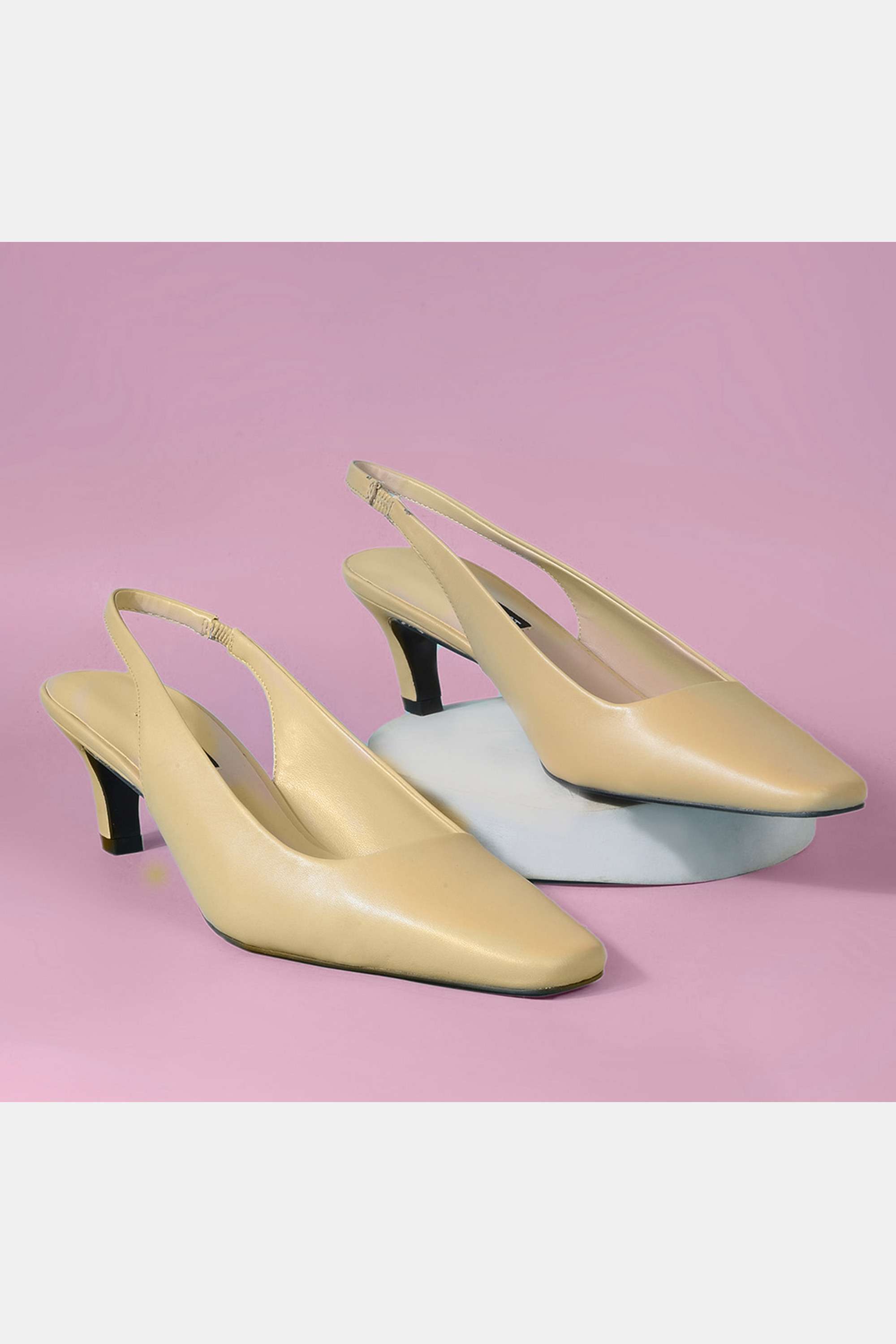 Rhea-Synthetic-Slip-On-Women-s-Casual-Wear-Pumps