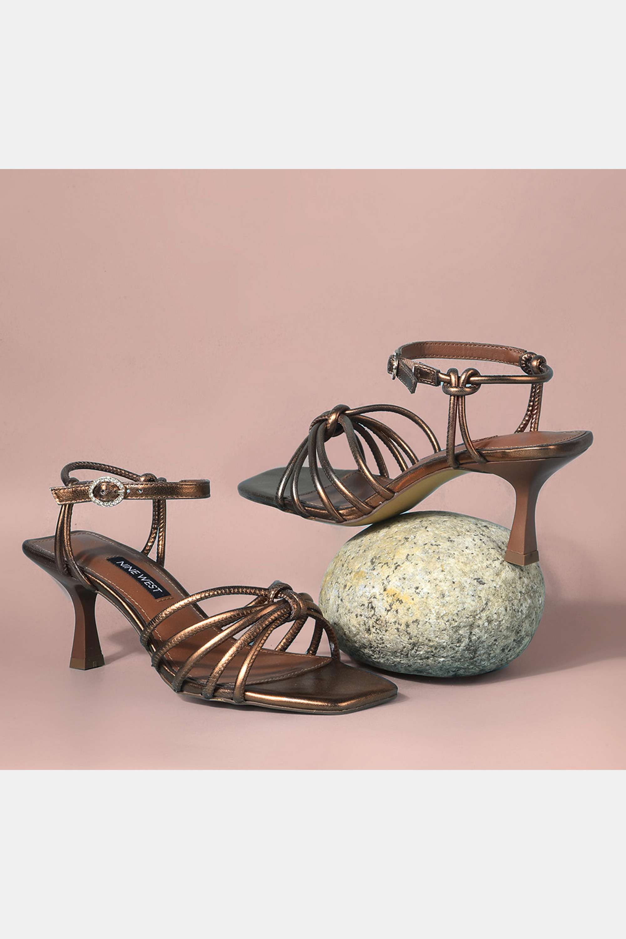 Atlas-Synthetic-Buckle-Women-s-Casual-Wear-Sandals